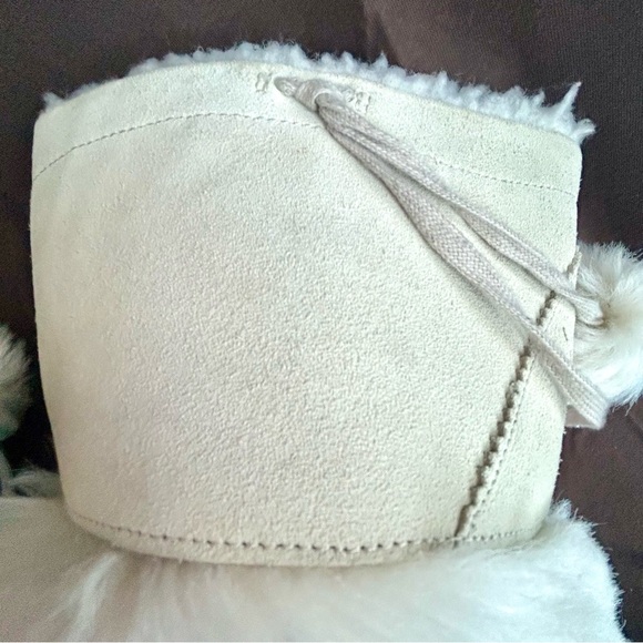 Airwalk White Fur-Lined Winter Boots - Picture 13 of 16